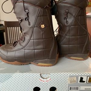 Burton ION outlast snowboarding boots